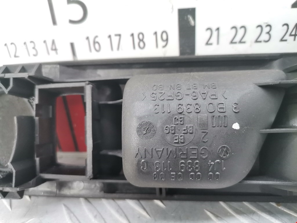 Ручка дверная задняя внутренняя левая VOLKSWAGEN Passat B5 1997-2005