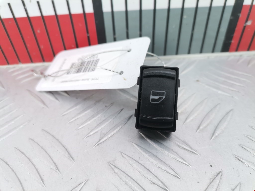 Кнопка стеклоподъемника VOLKSWAGEN Passat B5 1997-2005