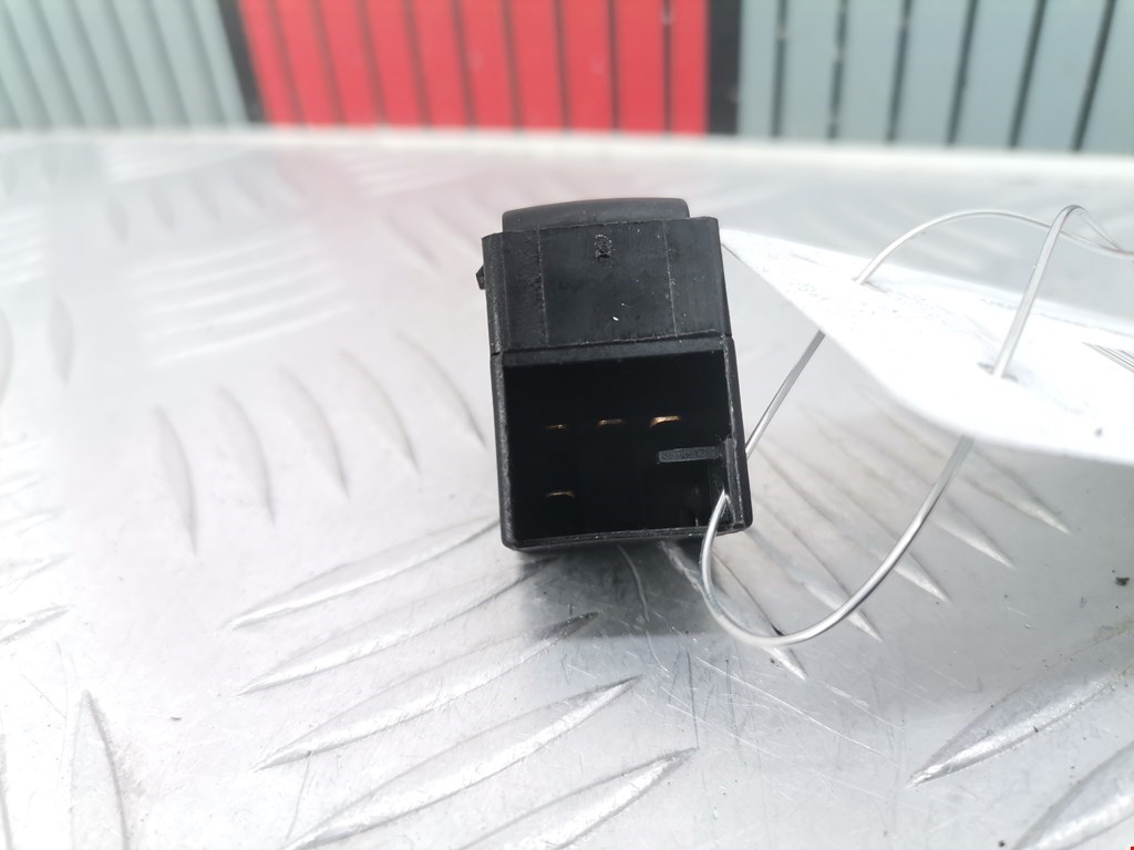 Кнопка стеклоподъемника VOLKSWAGEN Passat B5 1997-2005