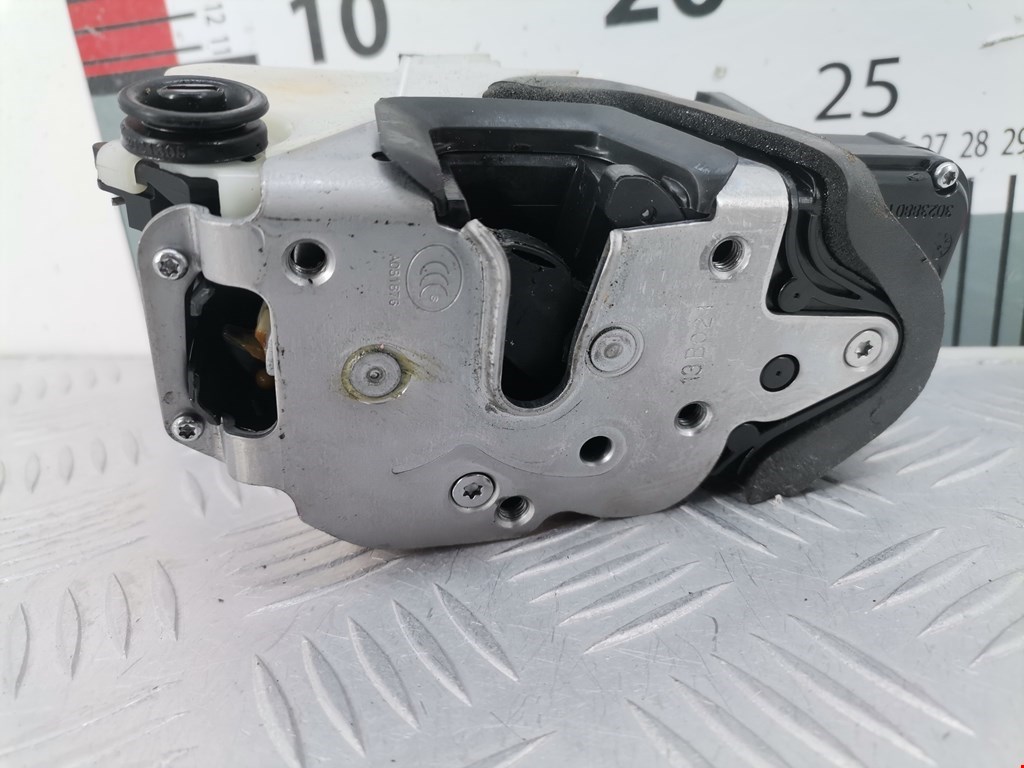 Замок двери задней правой CHEVROLET Aveo T300 2011-2015