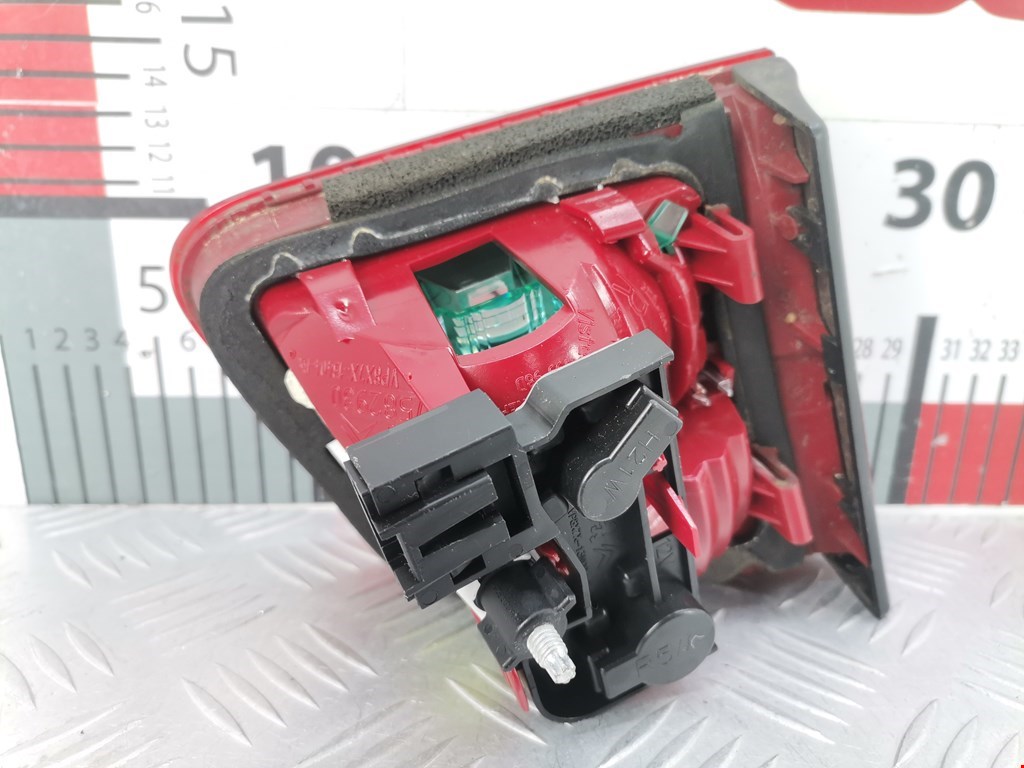 Фонарь задний внутренний правый CITROEN C5 II 2007-2017