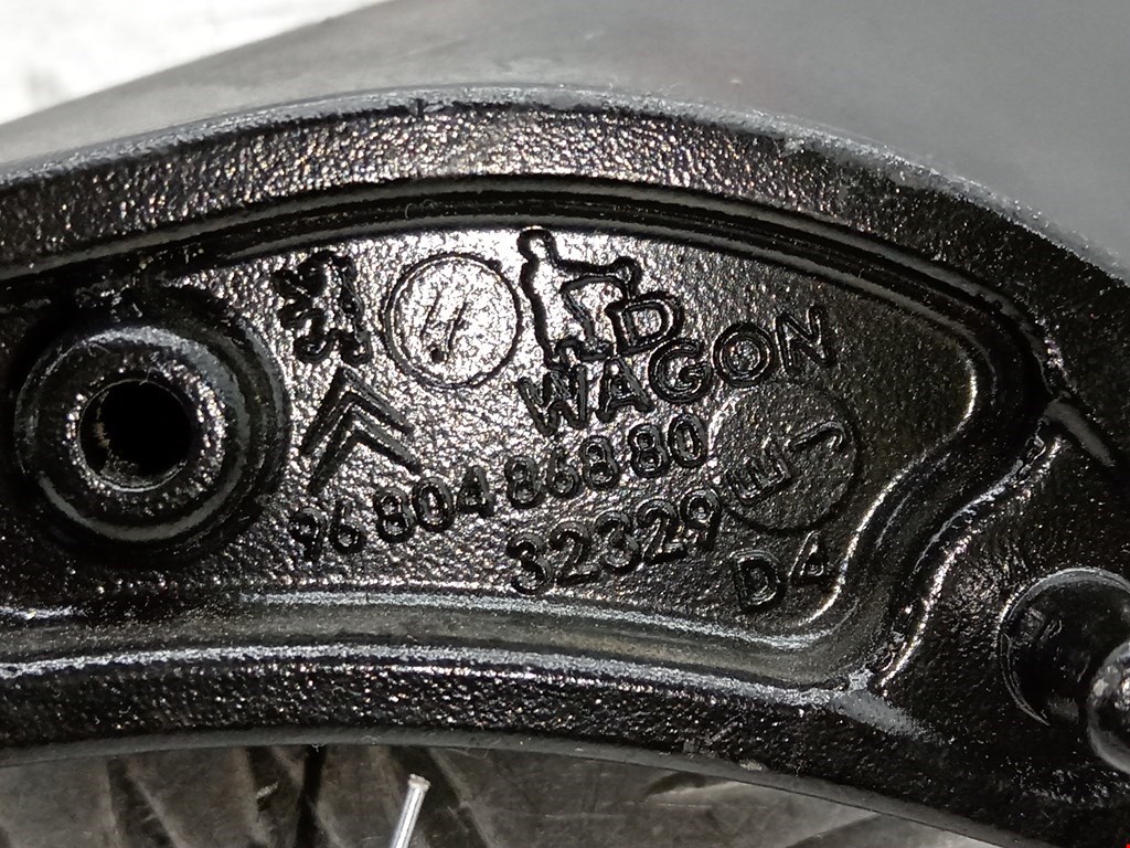 Ролик двери сдвижной (левый/правый средний верхний/нижний) CITROEN Berlingo 2008-н.в.