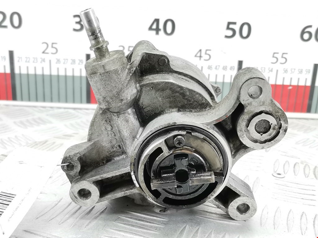 Насос вакуумный Ford Kuga 1 (2008-2012)