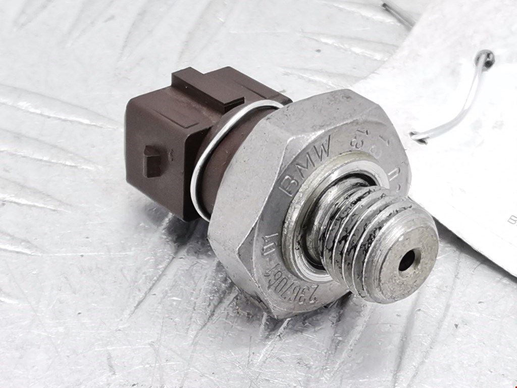 Датчик давления масла BMW 5er 5 серия F10/F11/F07 2009-2017