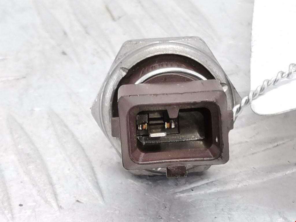 Датчик давления масла BMW 5er 5 серия F10/F11/F07 2009-2017