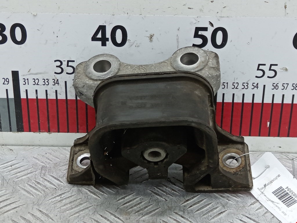 Подушка (опора) крепления двигателя Opel Corsa C (2000-2006)