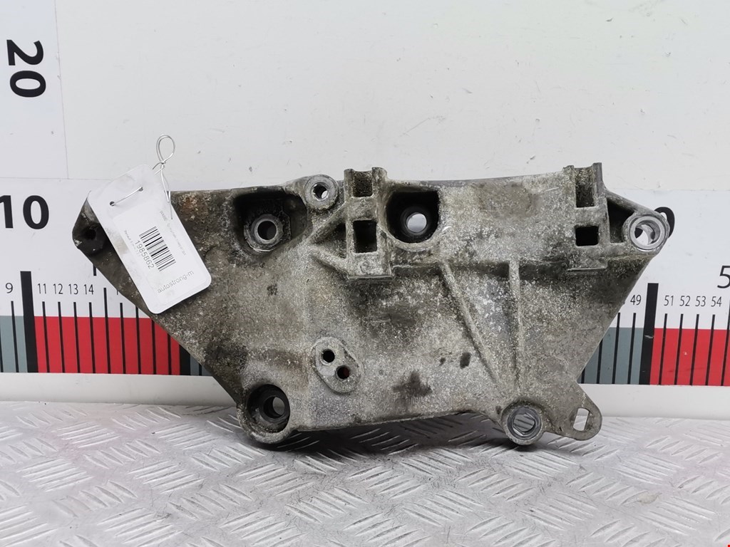 Кронштейн генератора RENAULT Scenic II 2003-2010