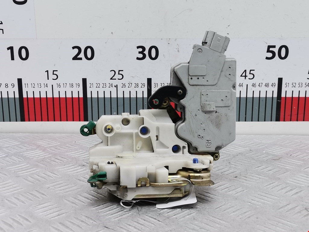 Замок двери передней правой NISSAN Primera P11 1996-2002