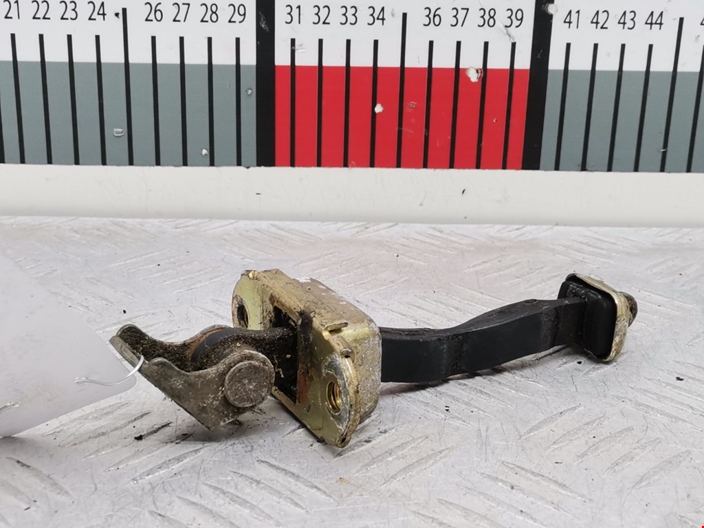 Ограничитель открывания двери NISSAN Primera P11 1996-2002