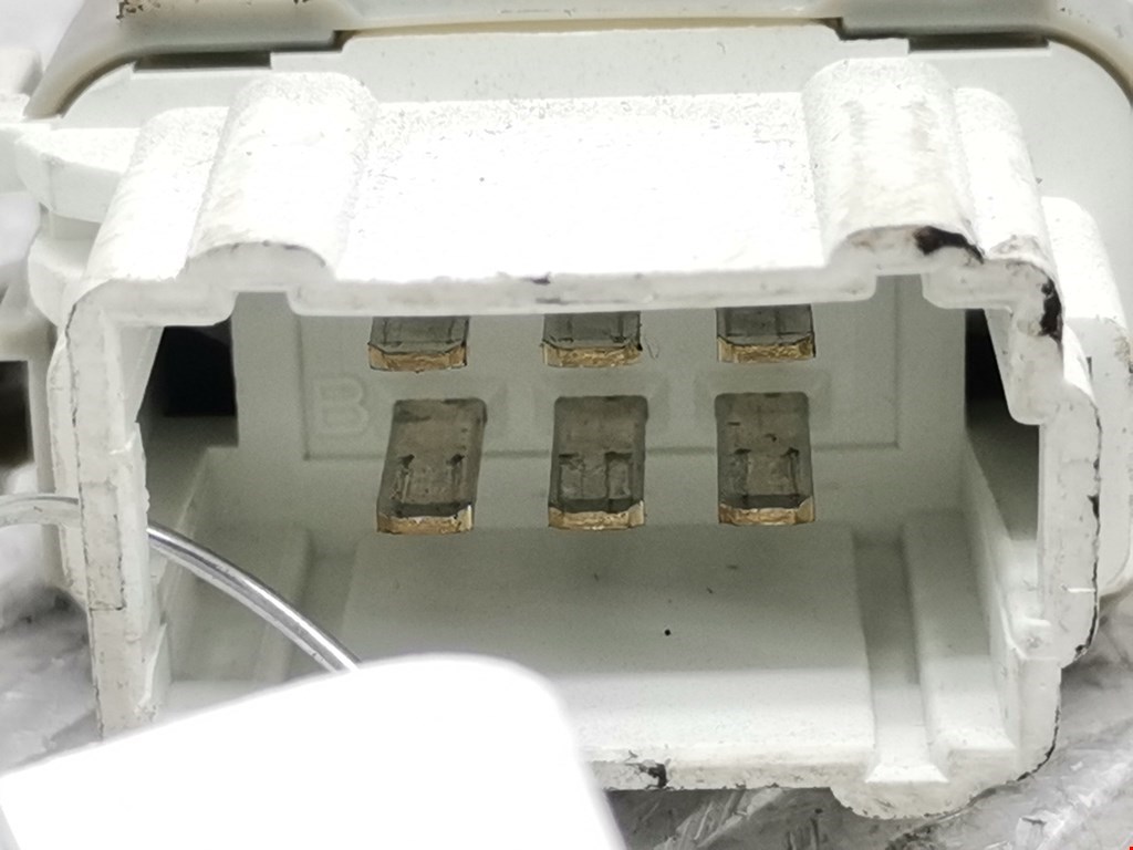 Кнопка стеклоподъемника RENAULT Laguna 2001-2007