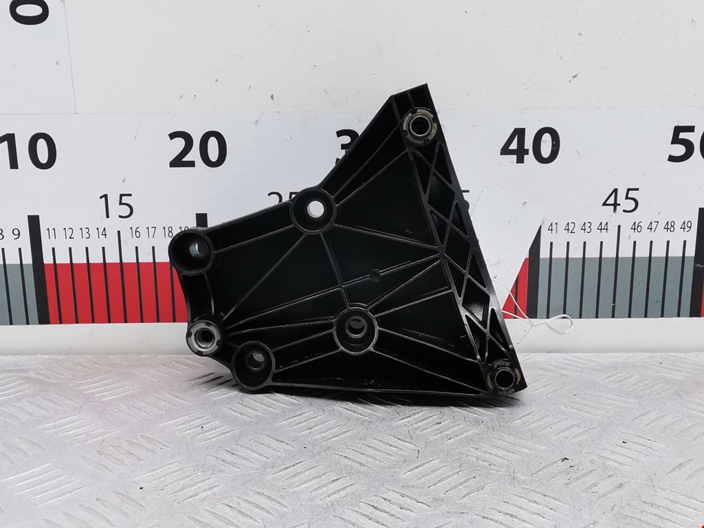 Кронштейн кондиционера BMW X3 E83 2003-2010