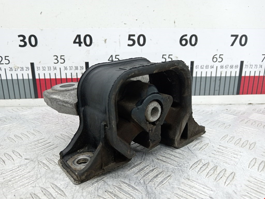 Подушка (опора) крепления двигателя Opel Corsa C (2000-2006)