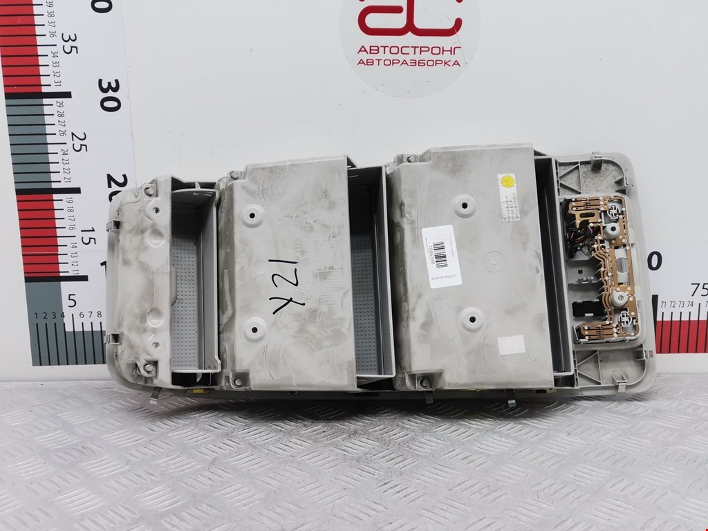 Плафон салонный (салона фонарь) VOLKSWAGEN Touran 2003-2010