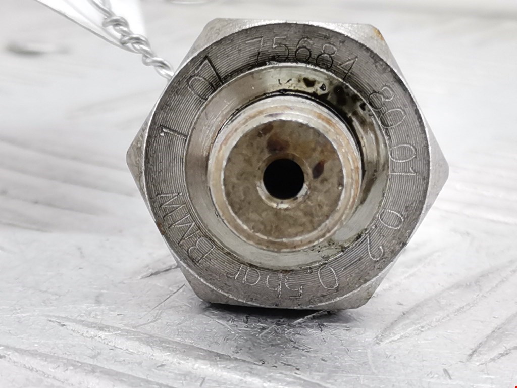 Датчик давления масла BMW 1er E81\E87 2004-2011