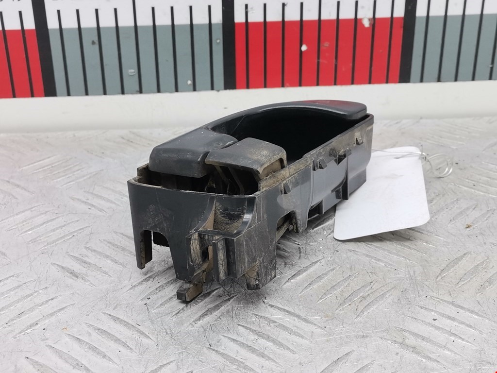 Ручка дверная передняя внутренняя правая MITSUBISHI Space Wagon N8,N9 1998-2004