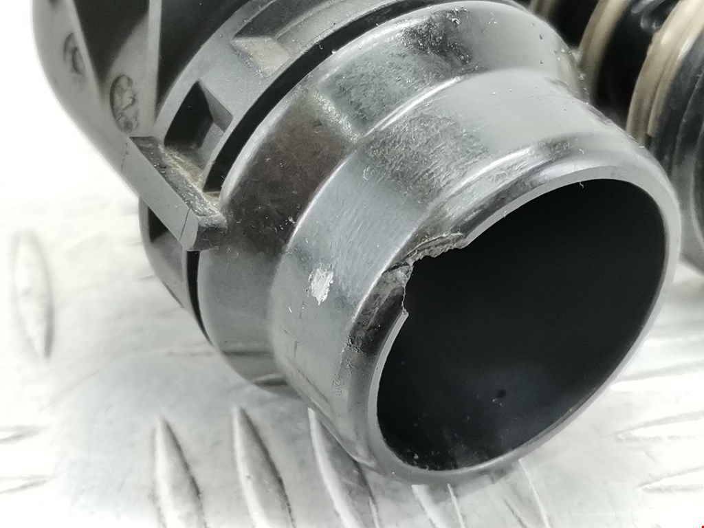 Корпус термостата BMW 5er 5 серия F10/F11/F07 2009-2017