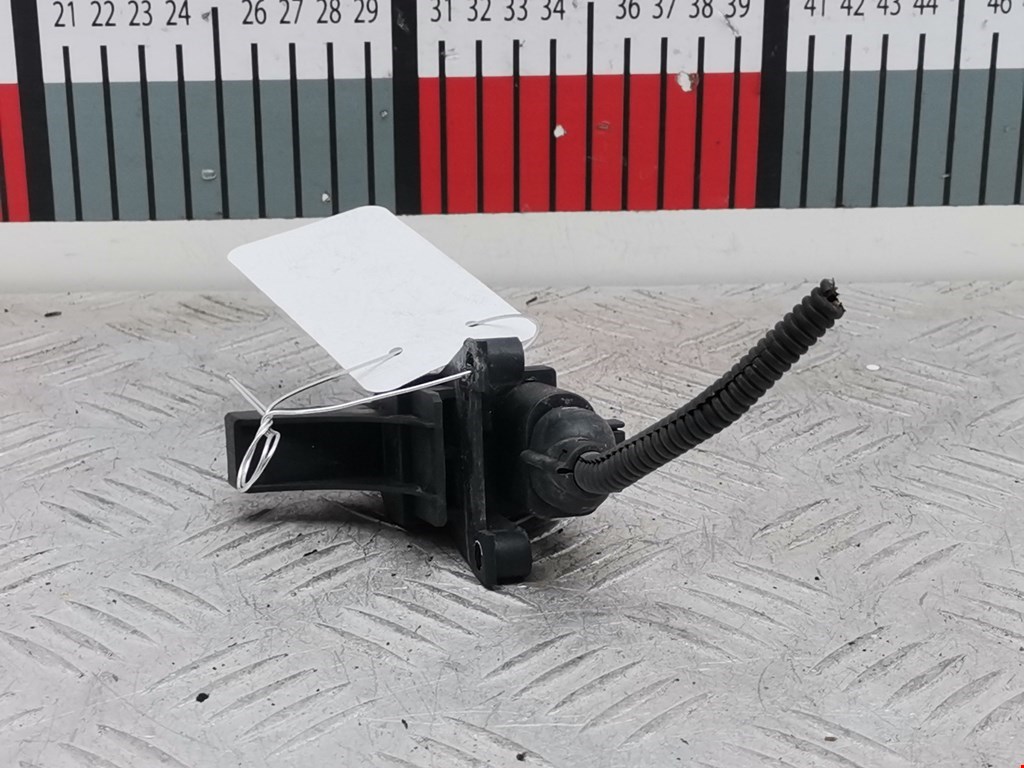 Усилитель антенны AUDI A3 8P 2003-2013