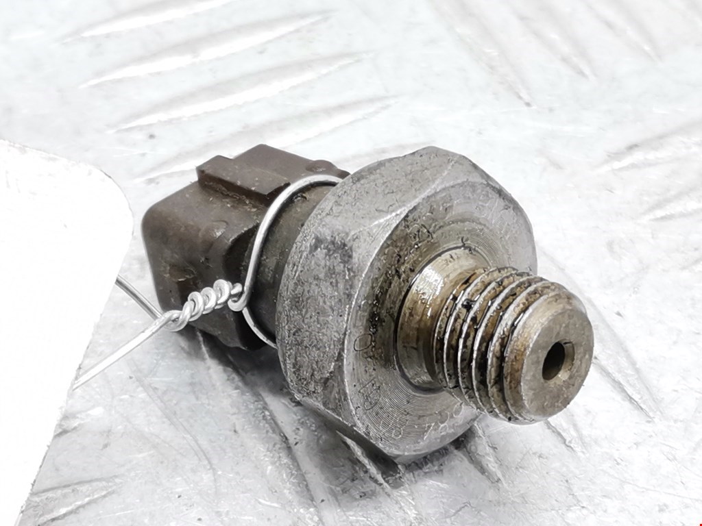 Датчик давления масла BMW 5er 5 серия F10/F11/F07 2009-2017