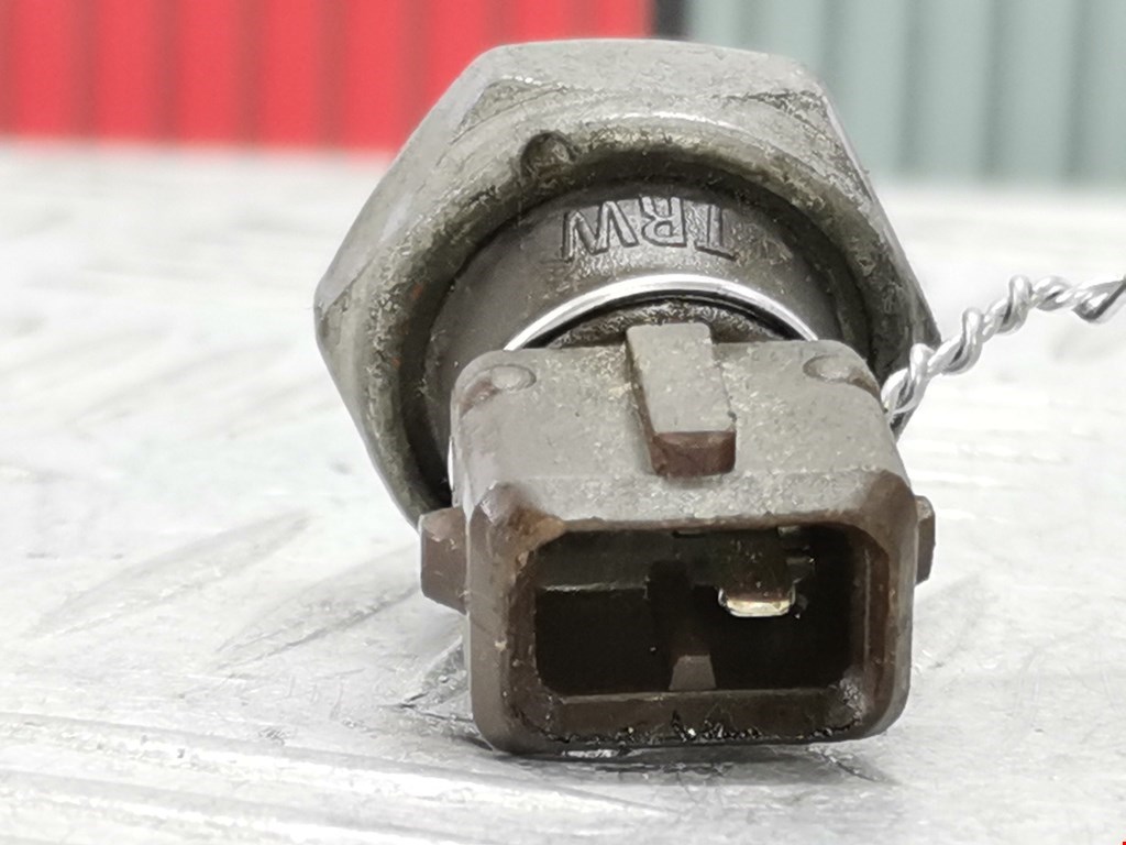 Датчик давления масла BMW 5er 5 серия F10/F11/F07 2009-2017