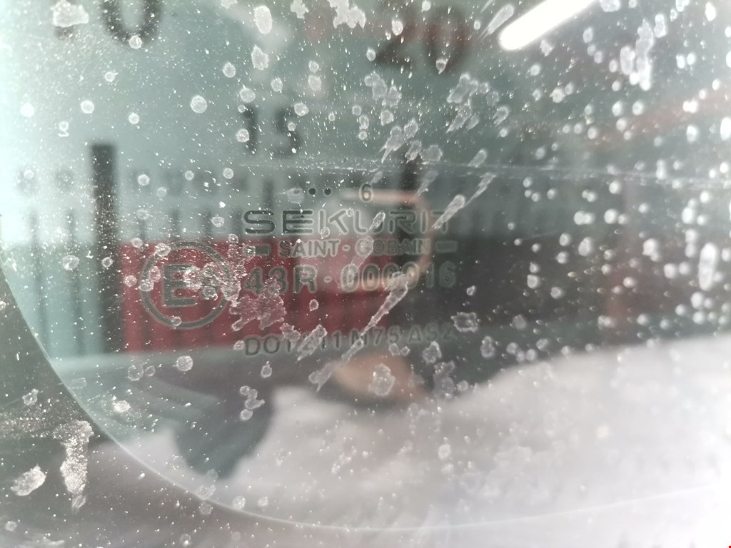 Стекло двери заднее левое CITROEN Berlingo 1996-2012