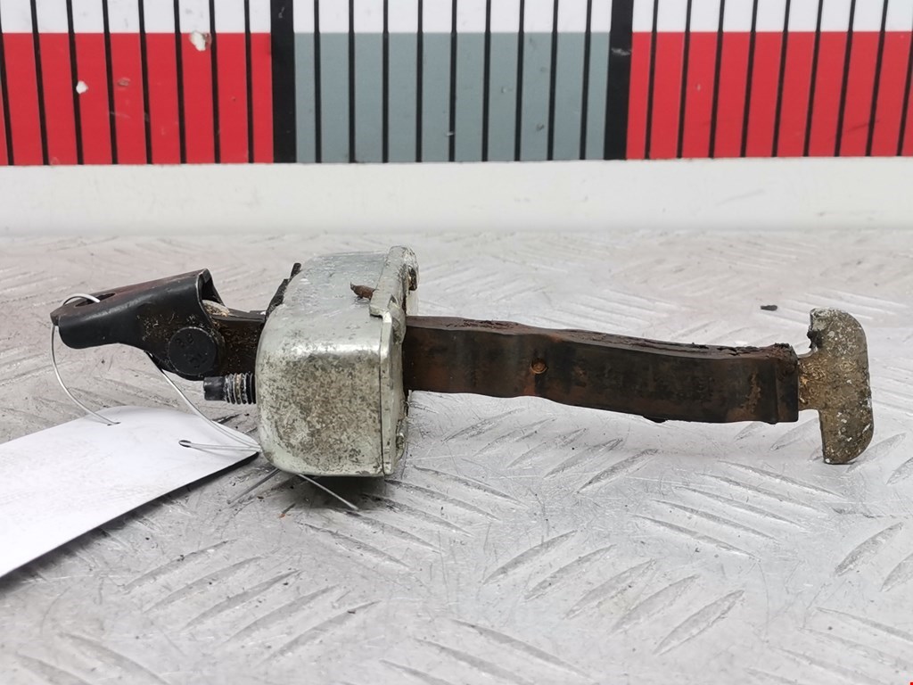 Ограничитель открывания двери TOYOTA Auris E150 2006-2012