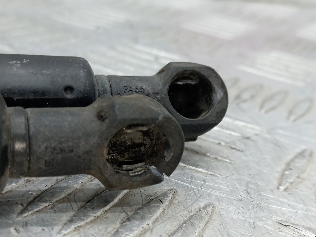 Амортизатор капота левый=правый BMW 5er 5 серия E39 1995-2004