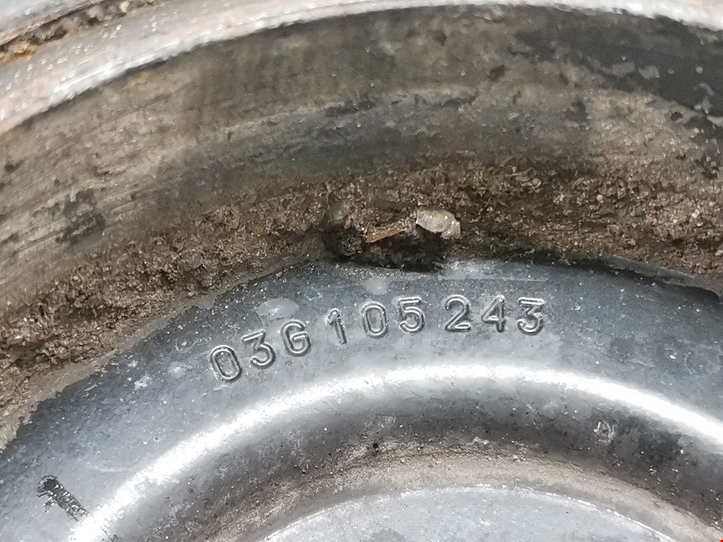 Шестерня коленвала (шкив) VOLKSWAGEN Passat B6 2005-2011