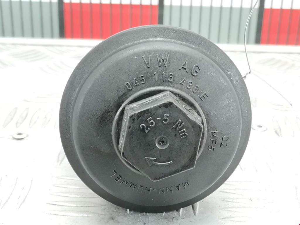 Крышка масляного фильтра VOLKSWAGEN Passat B6 2005-2011