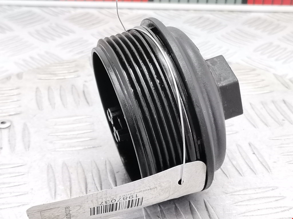 Крышка масляного фильтра VOLKSWAGEN Passat B6 2005-2011