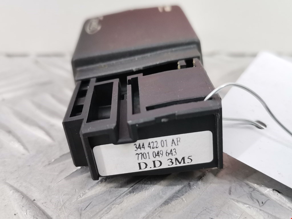 Переключатель подрулевой управления магнитолой RENAULT Espace 2003-2014