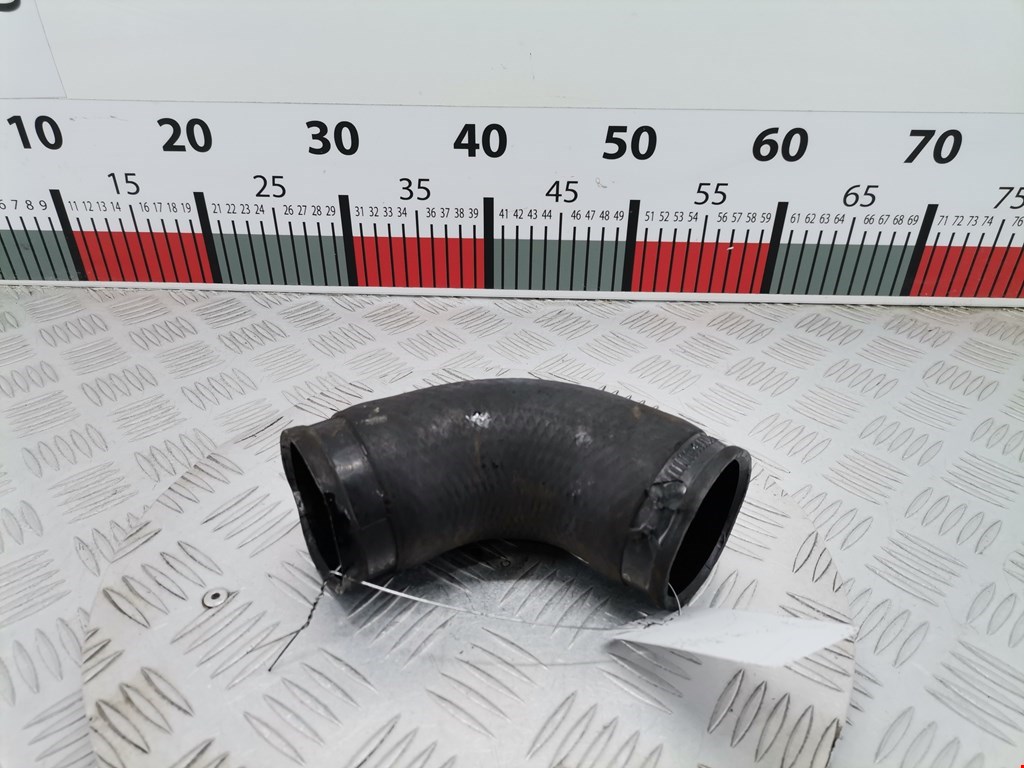 Патрубок воздушного фильтра NISSAN X-Trail T30 2000-2007