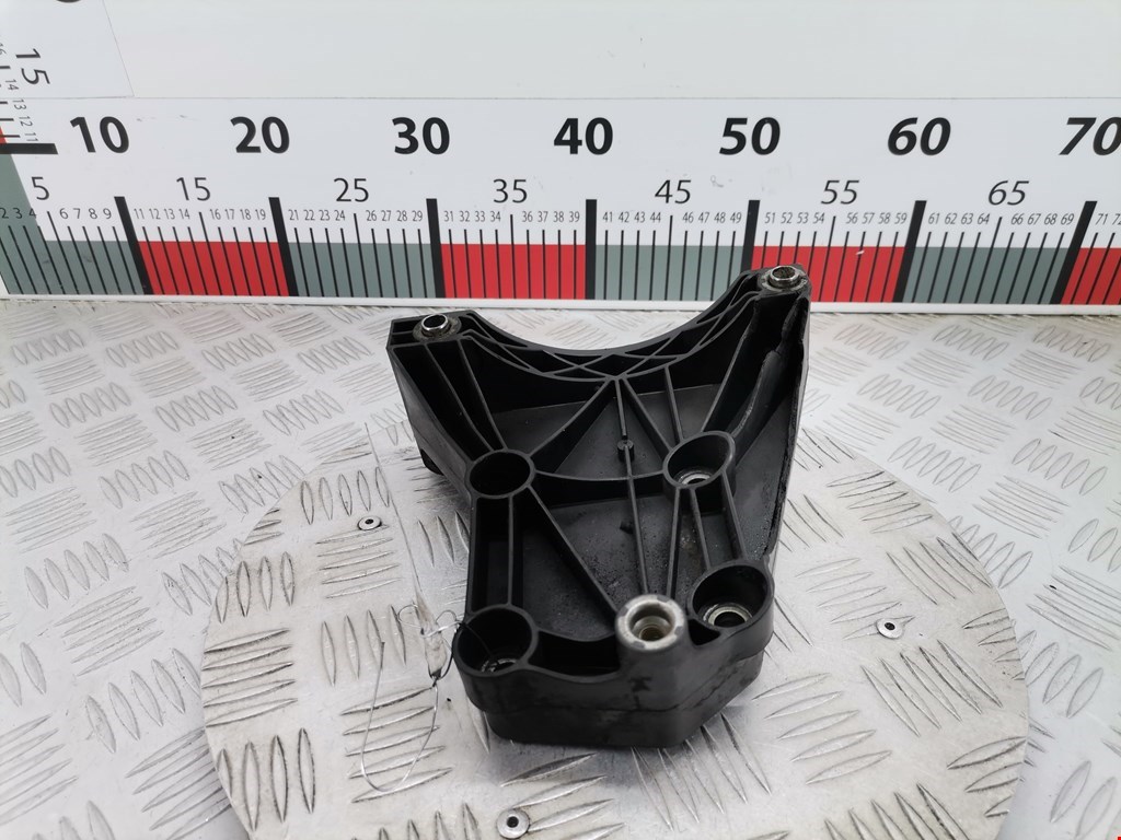 Кронштейн кондиционера BMW X3 E83 2003-2010