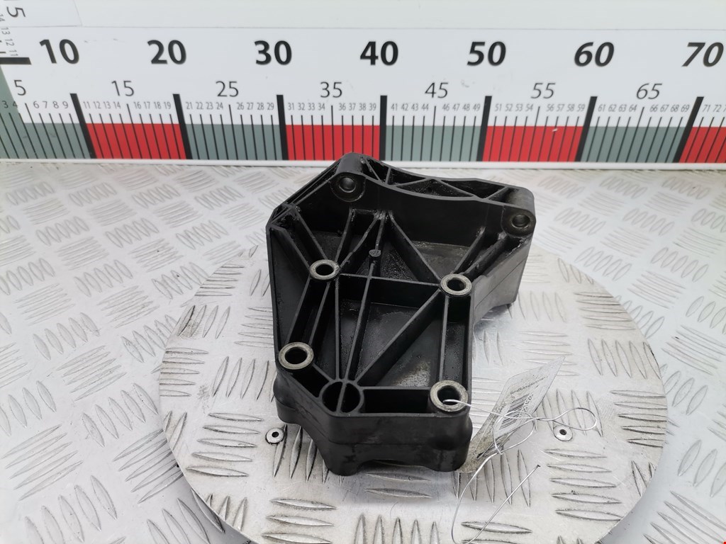 Кронштейн кондиционера BMW X3 E83 2003-2010