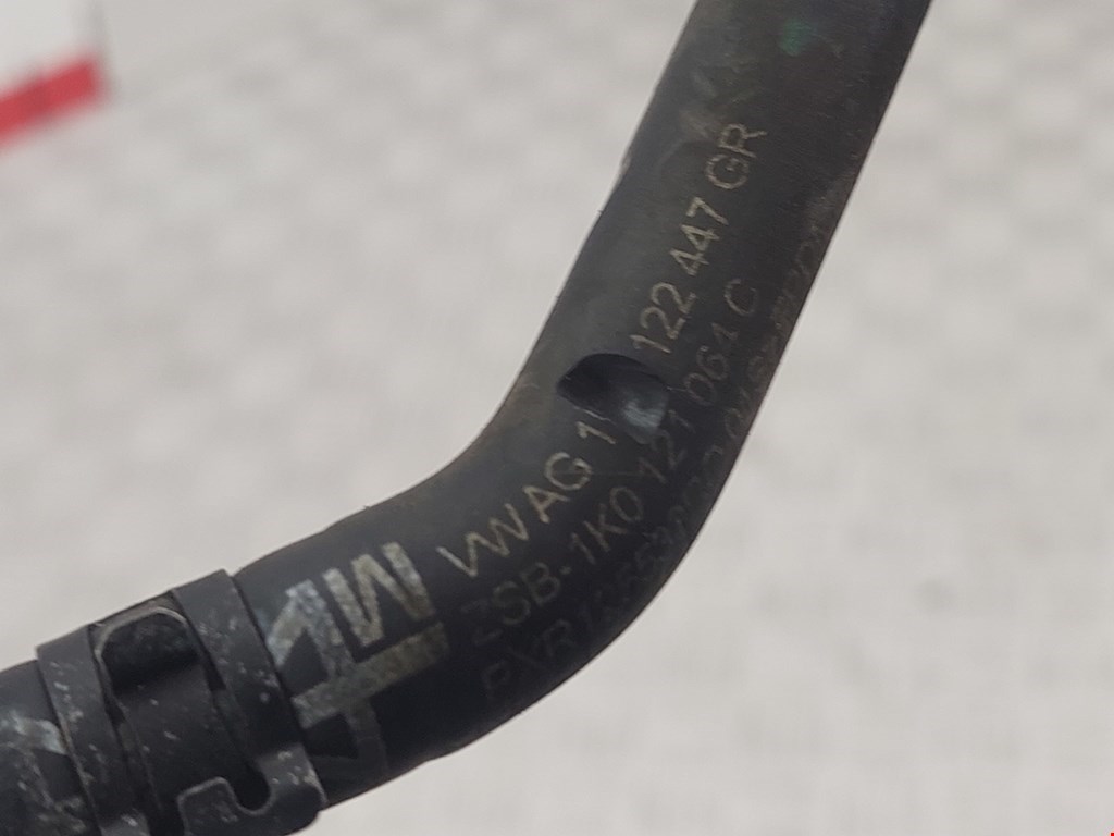 Патрубок VOLKSWAGEN Passat B6 2005-2011