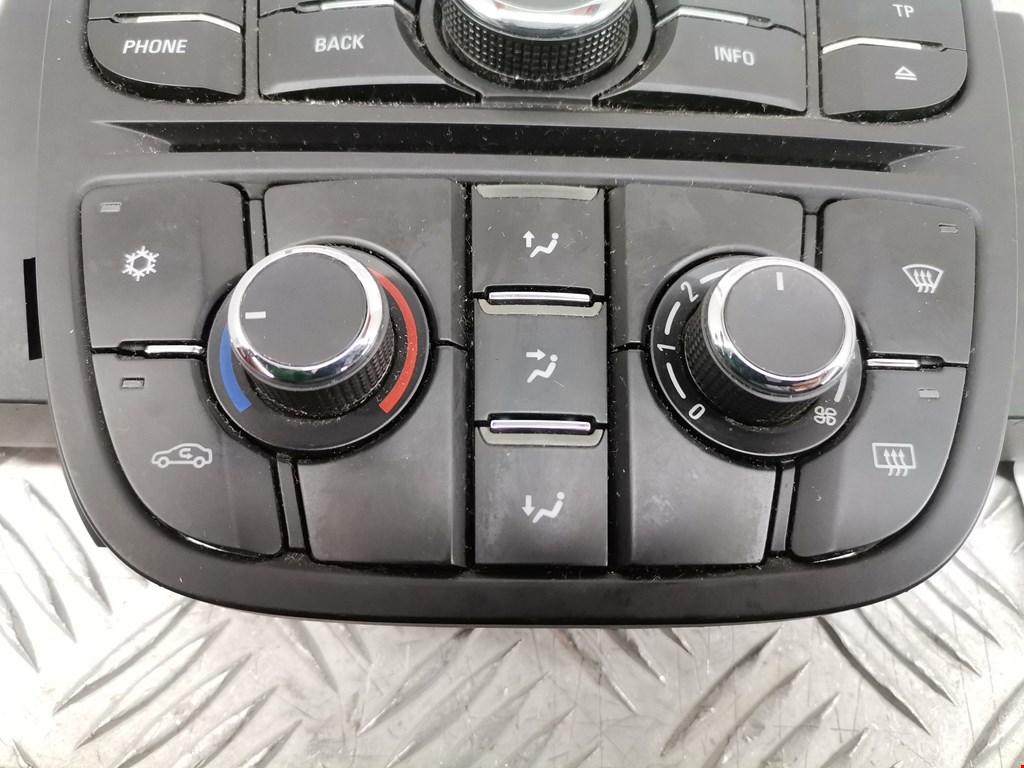 Магнитола OPEL Meriva B 2010-2018