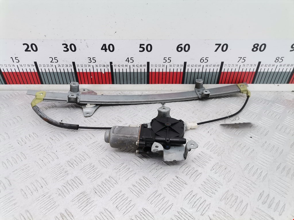 Стеклоподъемник передний правый NISSAN Almera Tino 2000-2006