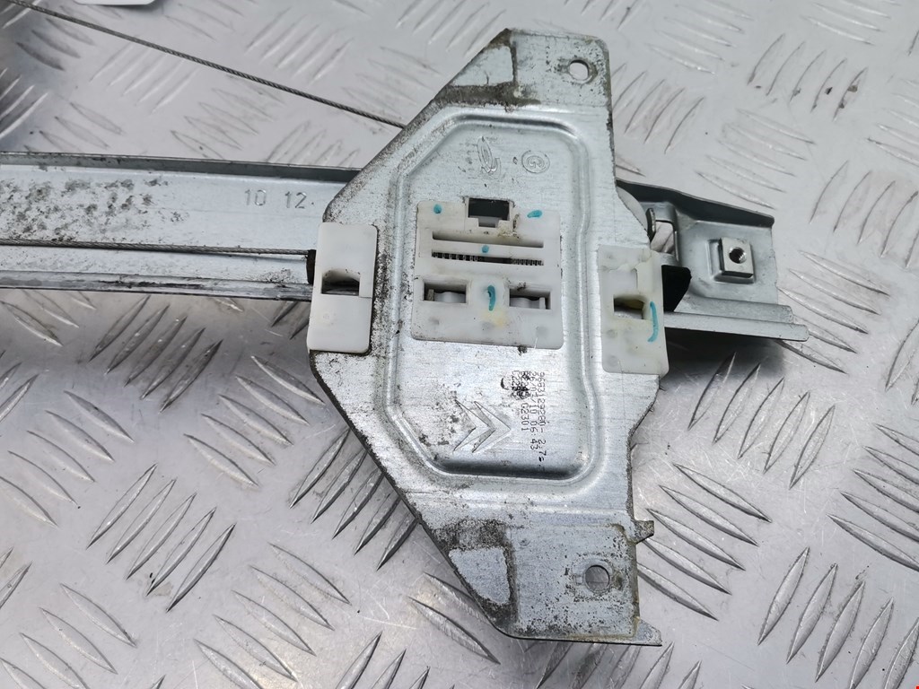 Стеклоподъемник задний левый CITROEN C3 2009-2016