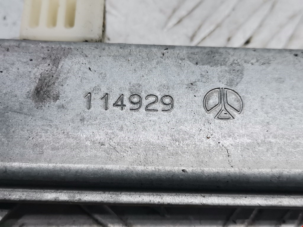 Стеклоподъемник задний левый NISSAN Almera Tino 2000-2006