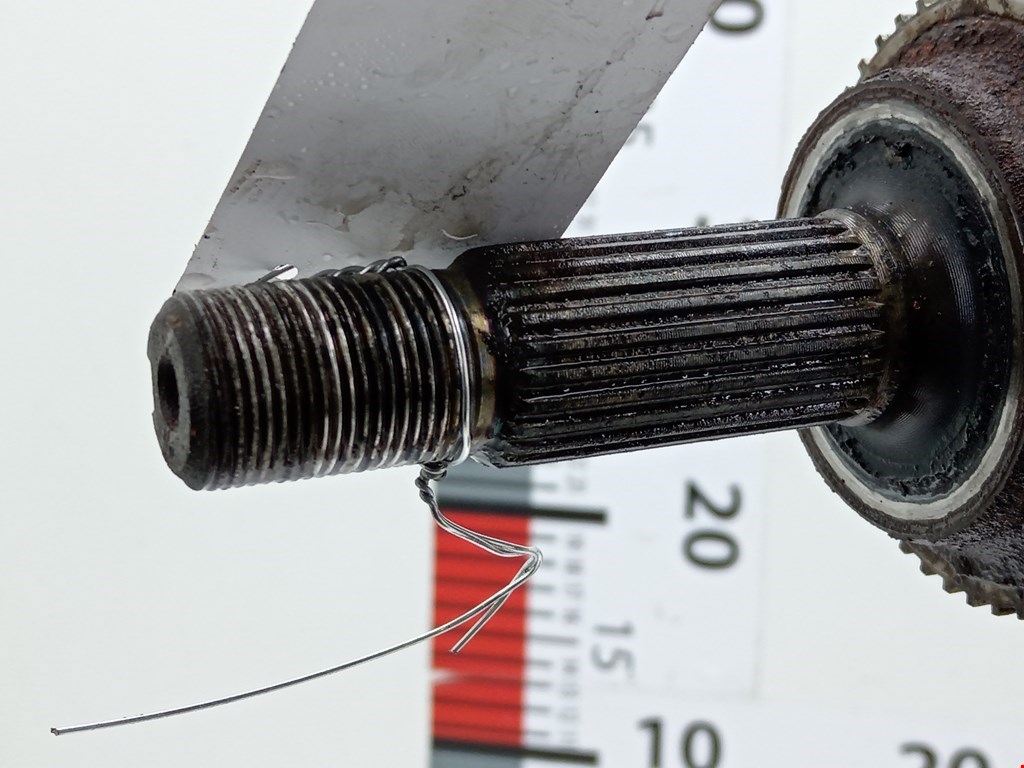 Полуось (привод, приводной вал) передняя левая TOYOTA Yaris Verso 1999-2006