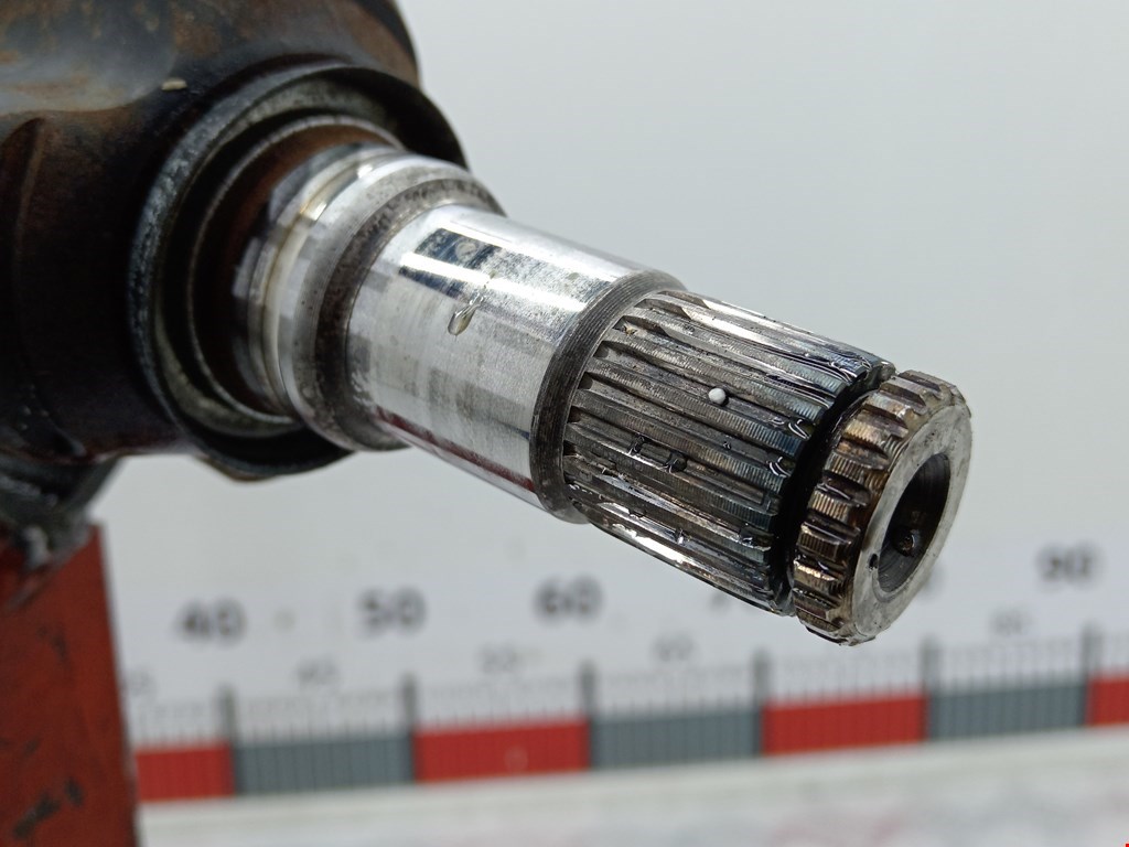 Полуось (привод, приводной вал) передняя левая TOYOTA Yaris Verso 1999-2006