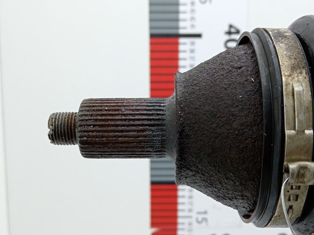 Полуось (привод, приводной вал) передняя правая SKODA Fabia MK1 1999-2006