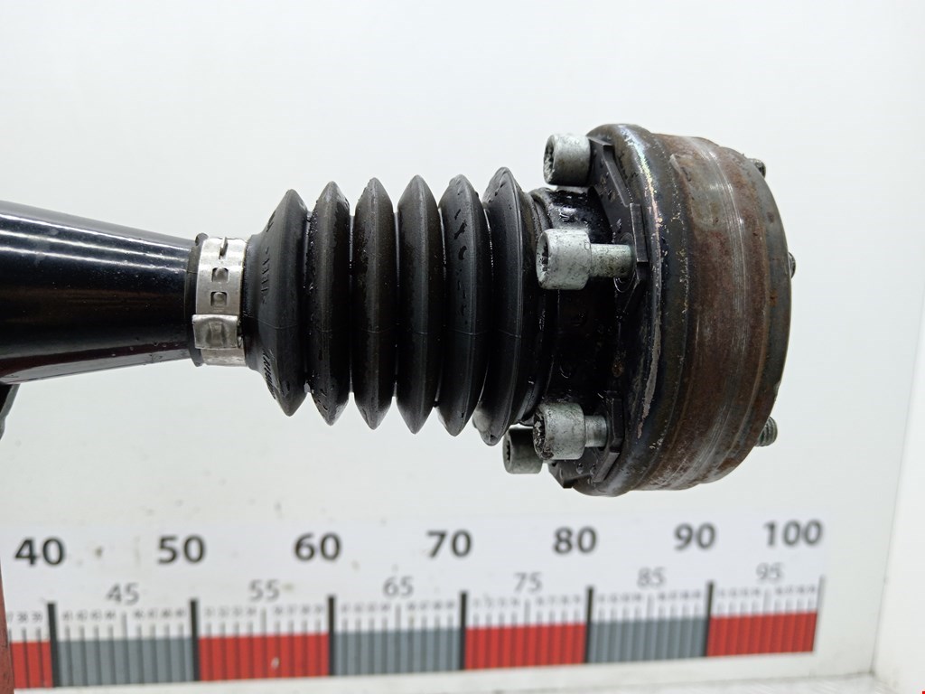 Полуось (привод, приводной вал) передняя правая SKODA Fabia MK1 1999-2006