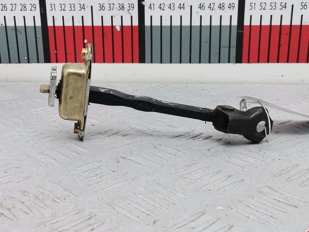 Ограничитель открывания двери TOYOTA Yaris Verso 1999-2006