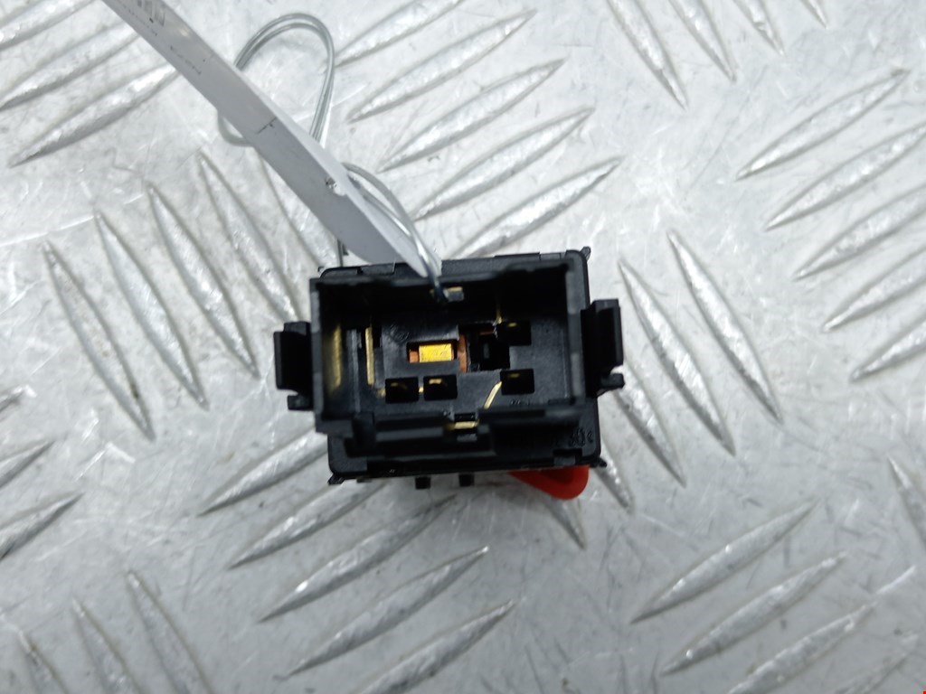 Кнопка аварийной сигнализации (аварийки) SKODA Fabia MK1 1999-2006