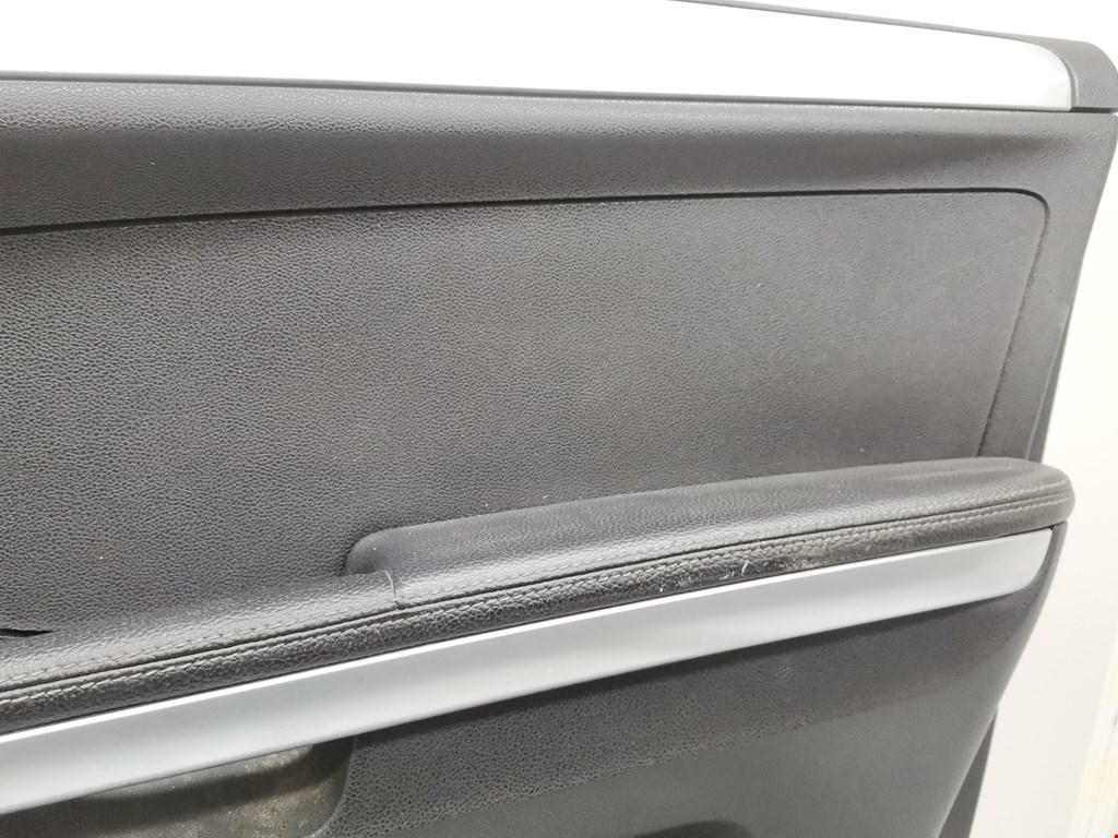 Обшивка двери передняя правая MERCEDES-BENZ M-Class W164 ML 2005-2011