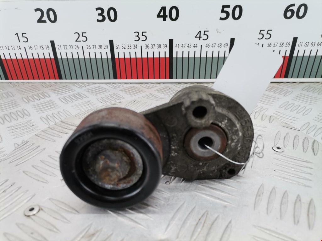 Натяжитель ремня генератора (приводного поликлинового ремня Opel Astra J (2009-2018)