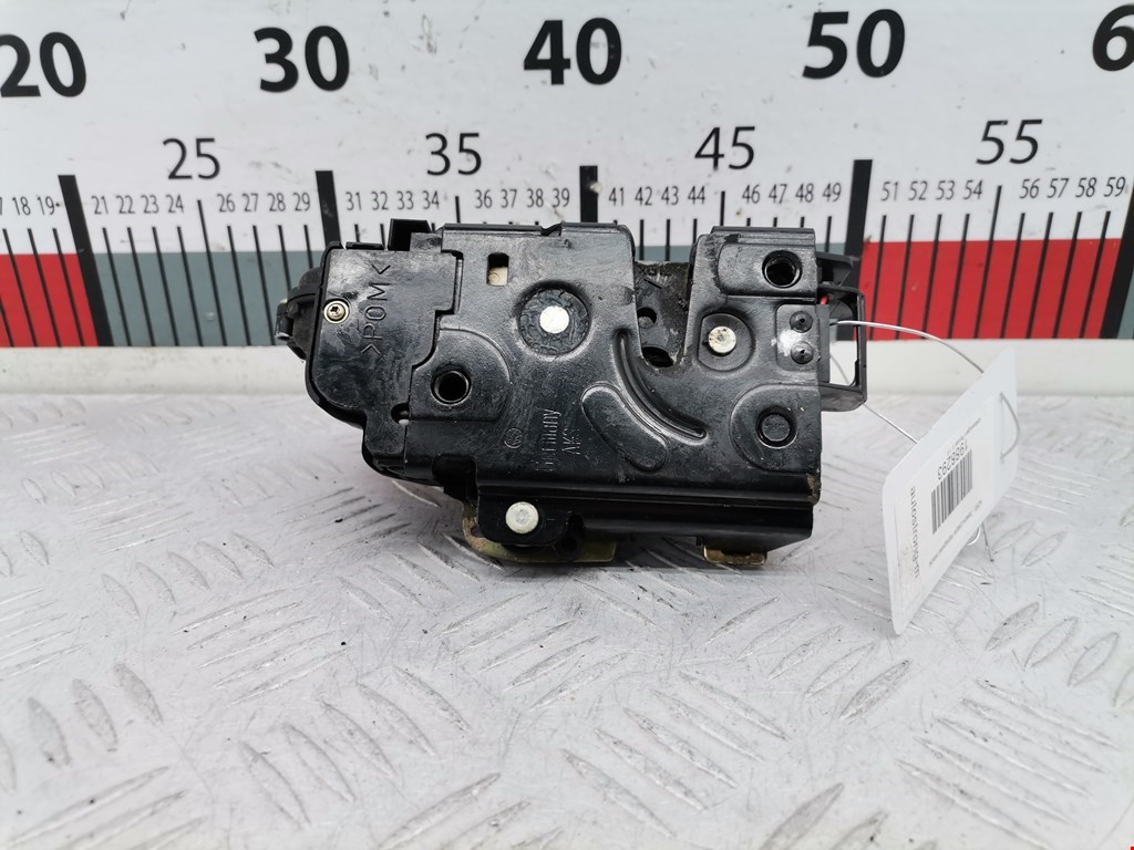 Замок двери передней левой VOLKSWAGEN Passat B5 1997-2005