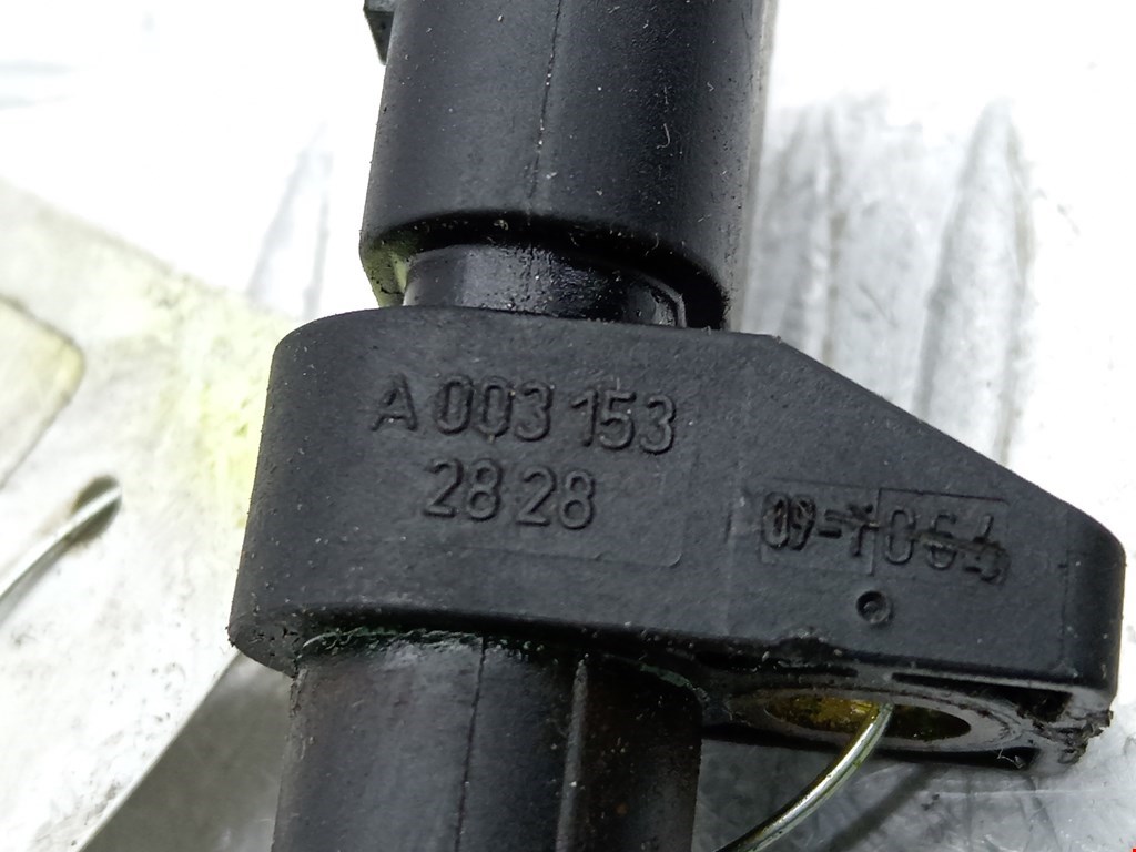 Датчик положения коленвала MERCEDES-BENZ CLC-Class CL203 2008-2011