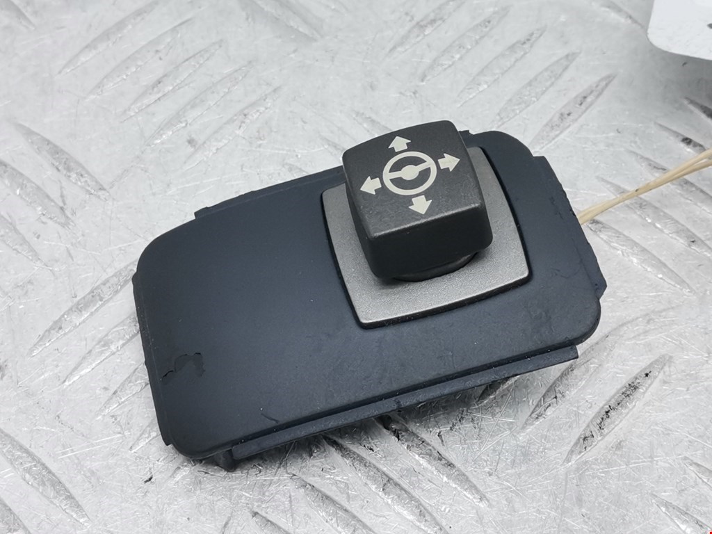 Переключатель (джойстик) регулировки рулевой колонки BMW 7-Series (E65/E66) (2001-2008)