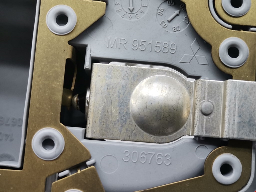 Плафон салонный (салона фонарь) MITSUBISHI Colt Z3 2003-2012